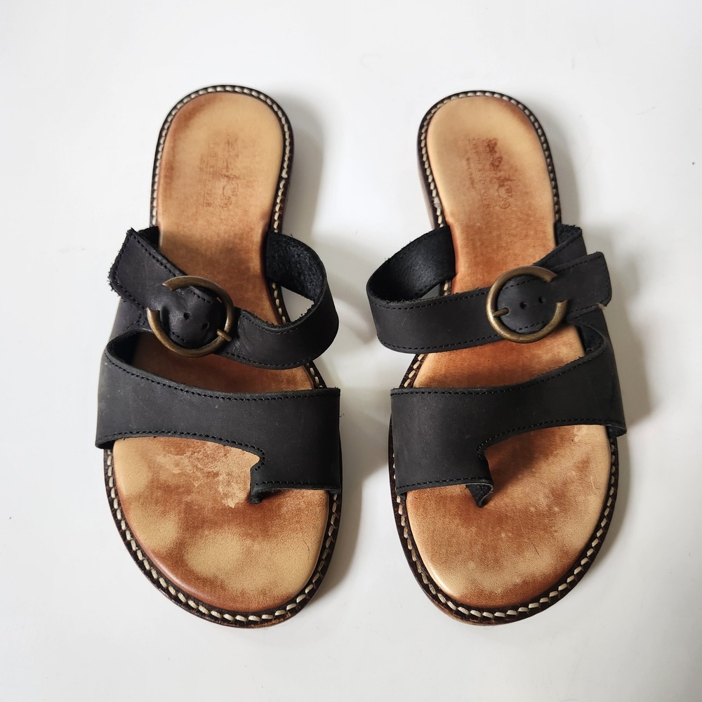 Coach and Four Toe Loop Slide Flat Sandals Black Leather Casual Minimalist Italy